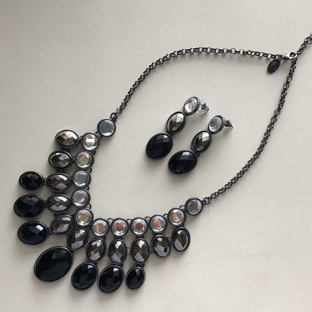 Necklace/Earring Set